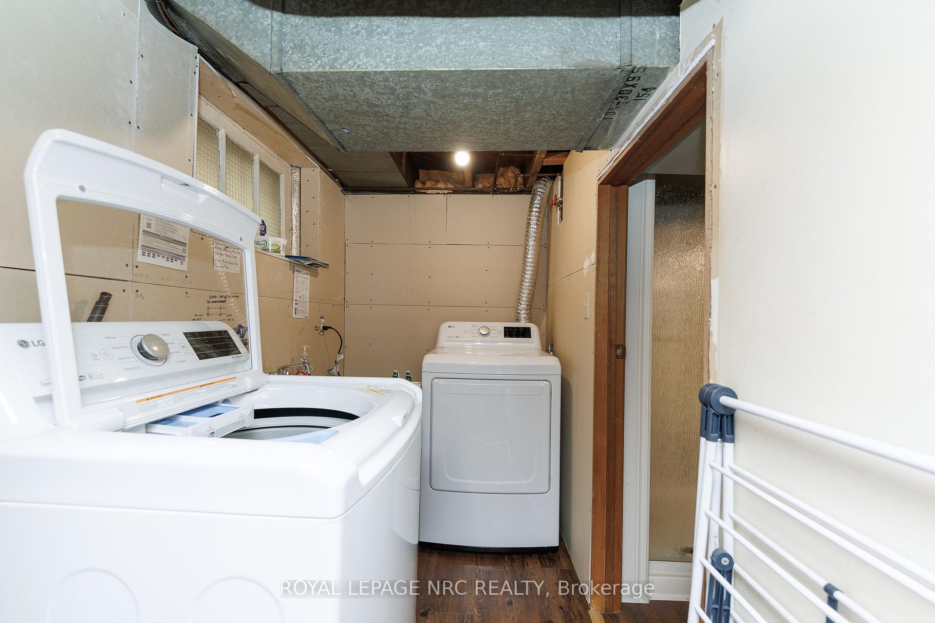 Photo 32 of 237 Paling Avenue, Hamilton, Homeside — HOMEH