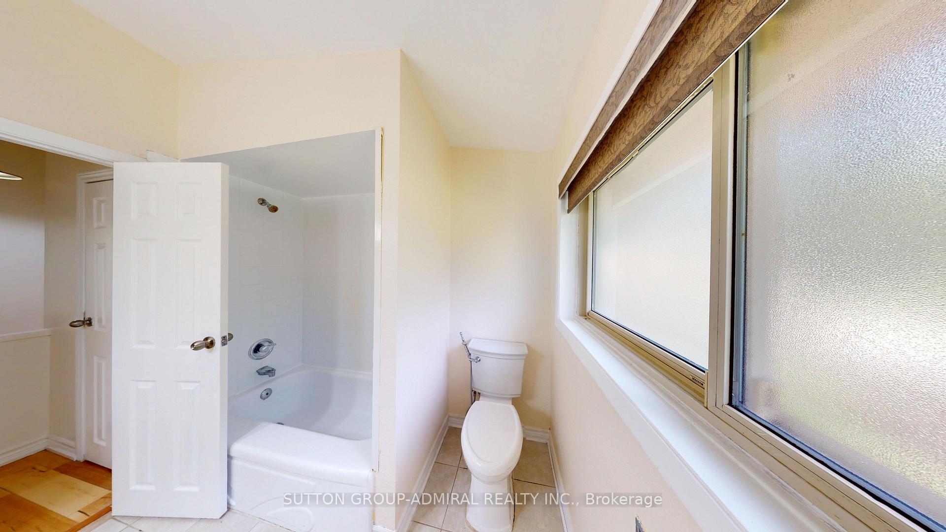 Photo 34 of Unit 73, 6 Esterbrooke Avenue, North York, Don Valley Village — HOMEH