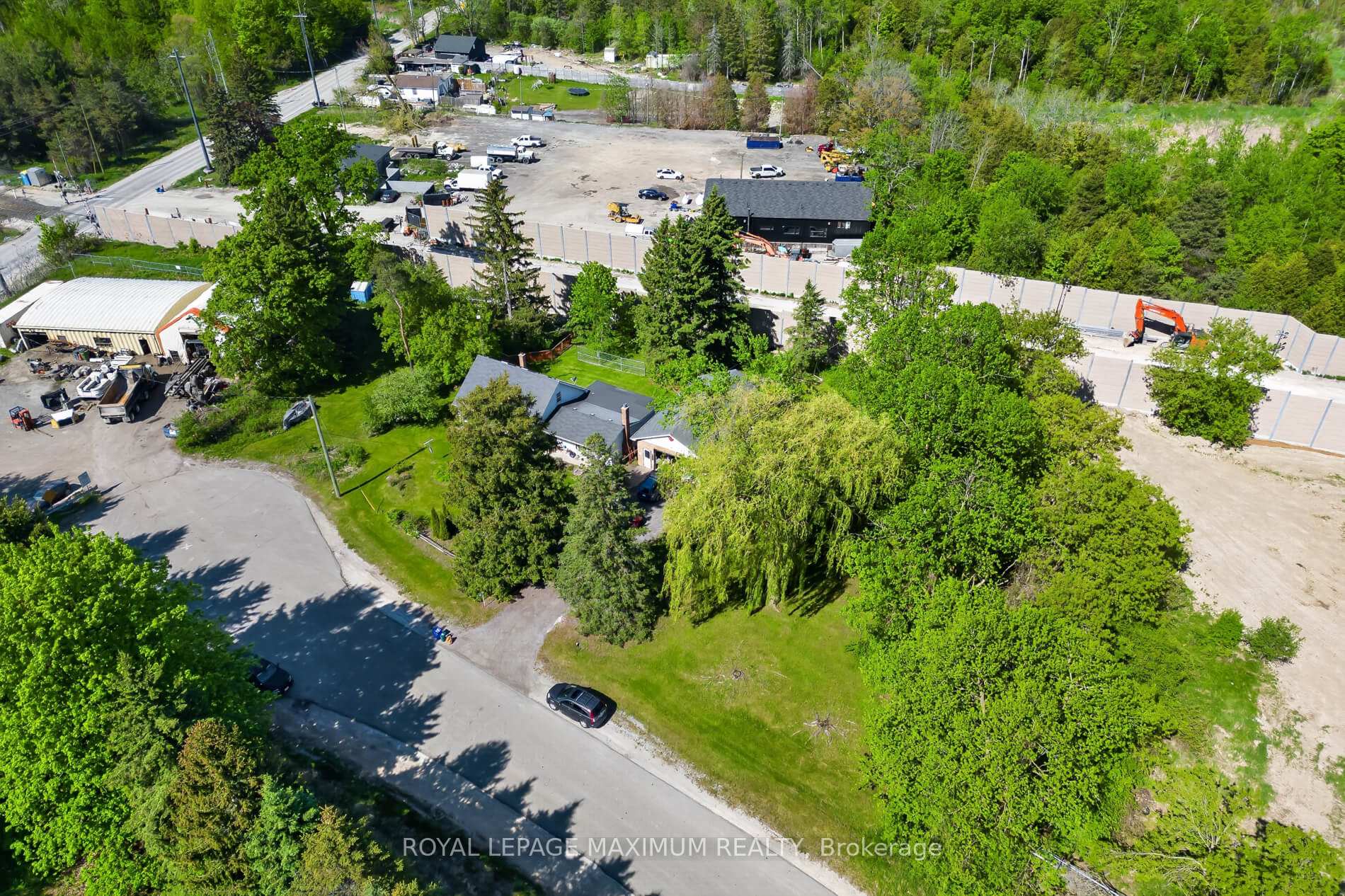 Photo 35 of 80 McDonald Street, Vaughan, Rural Vaughan — HOMEH