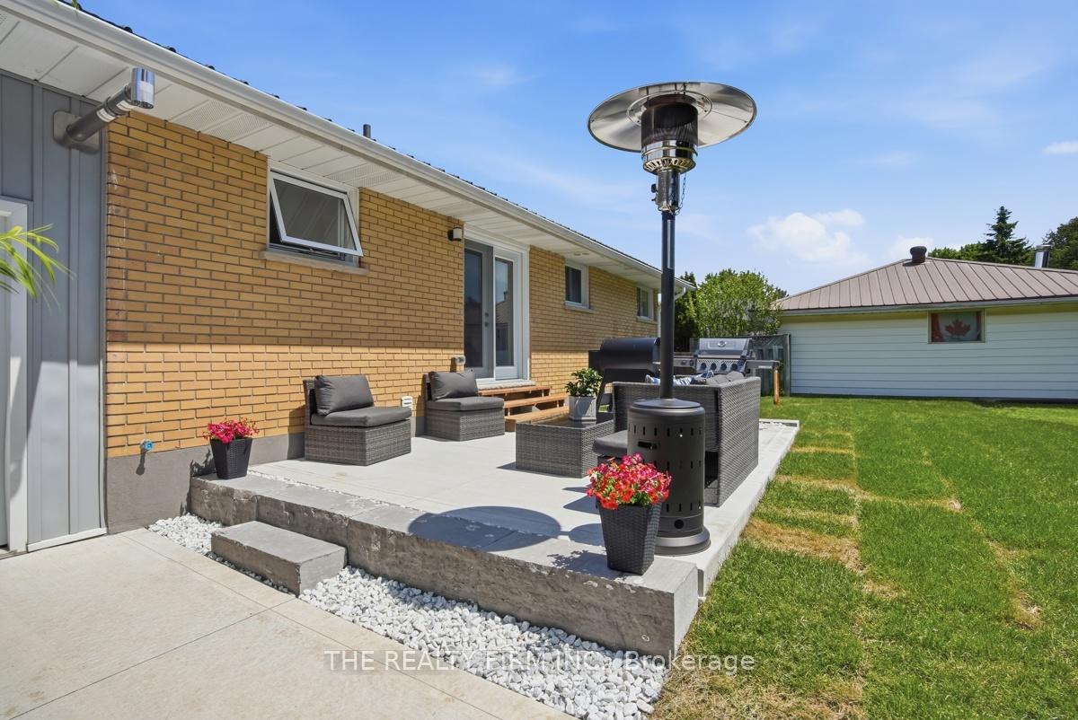 Photo 38 of 187 Byron Street, Zorra, Thamesford — HOMEH