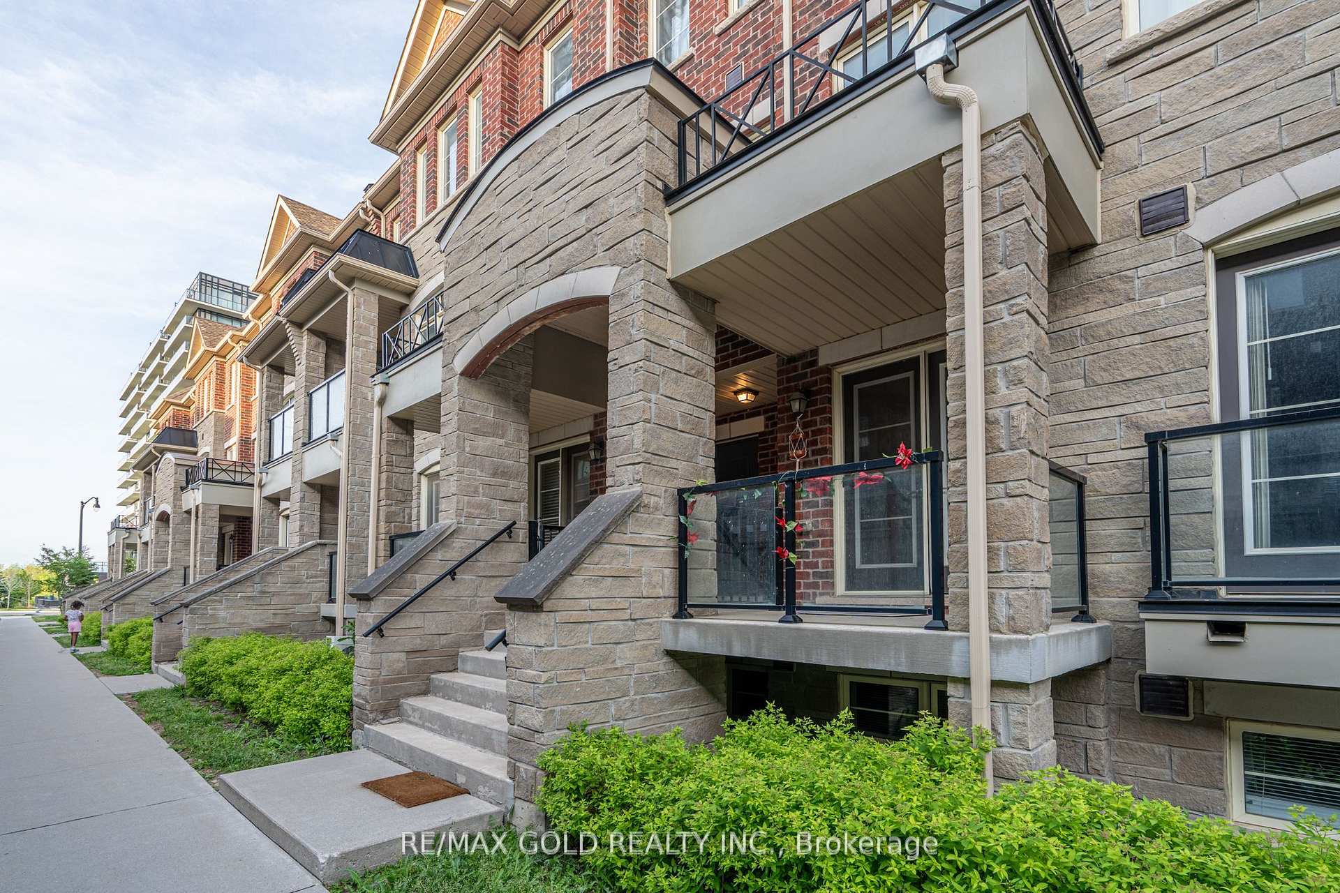 Photo 1 of Unit 45, 200 Veterans Drive, Brampton, Northwest Brampton — HOMEH