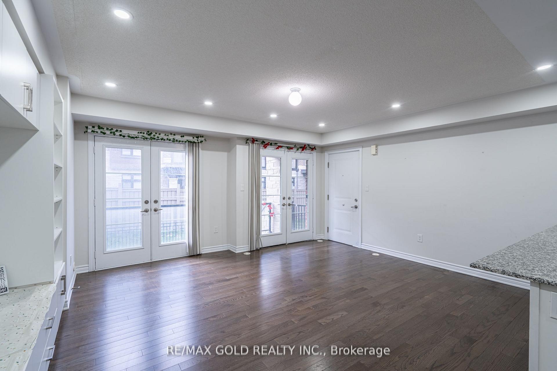 Photo 5 of Unit 45, 200 Veterans Drive, Brampton, Northwest Brampton — HOMEH