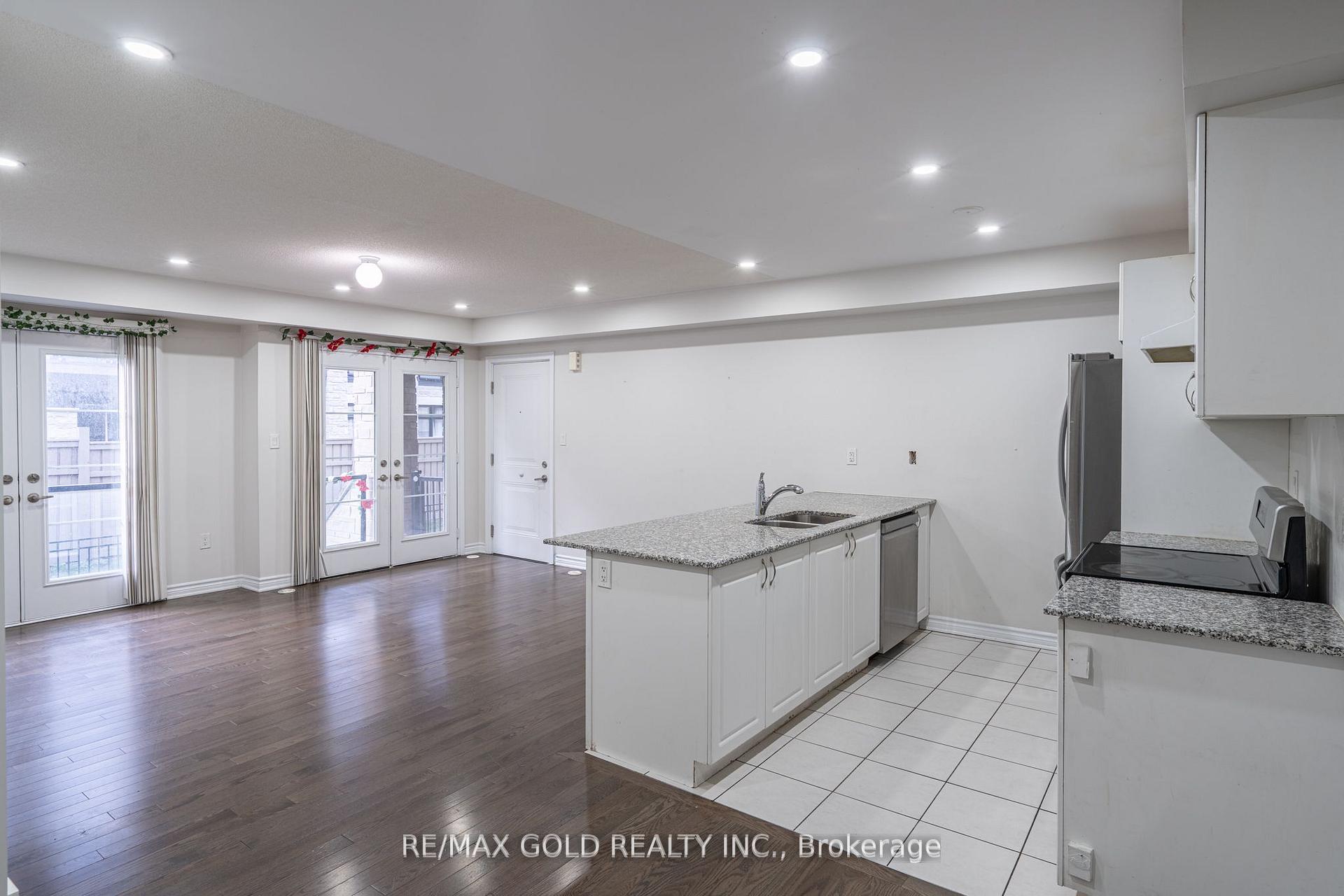 Photo 8 of Unit 45, 200 Veterans Drive, Brampton, Northwest Brampton — HOMEH