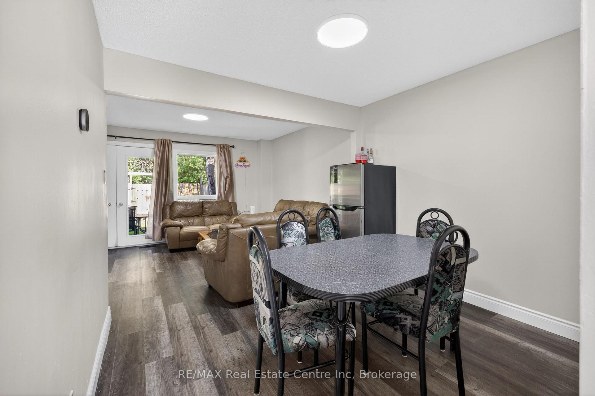 Photo 5 of Unit 13, 137 Dovercliffe Road, Guelph, Dovercliffe Park/Old University — HOMEH