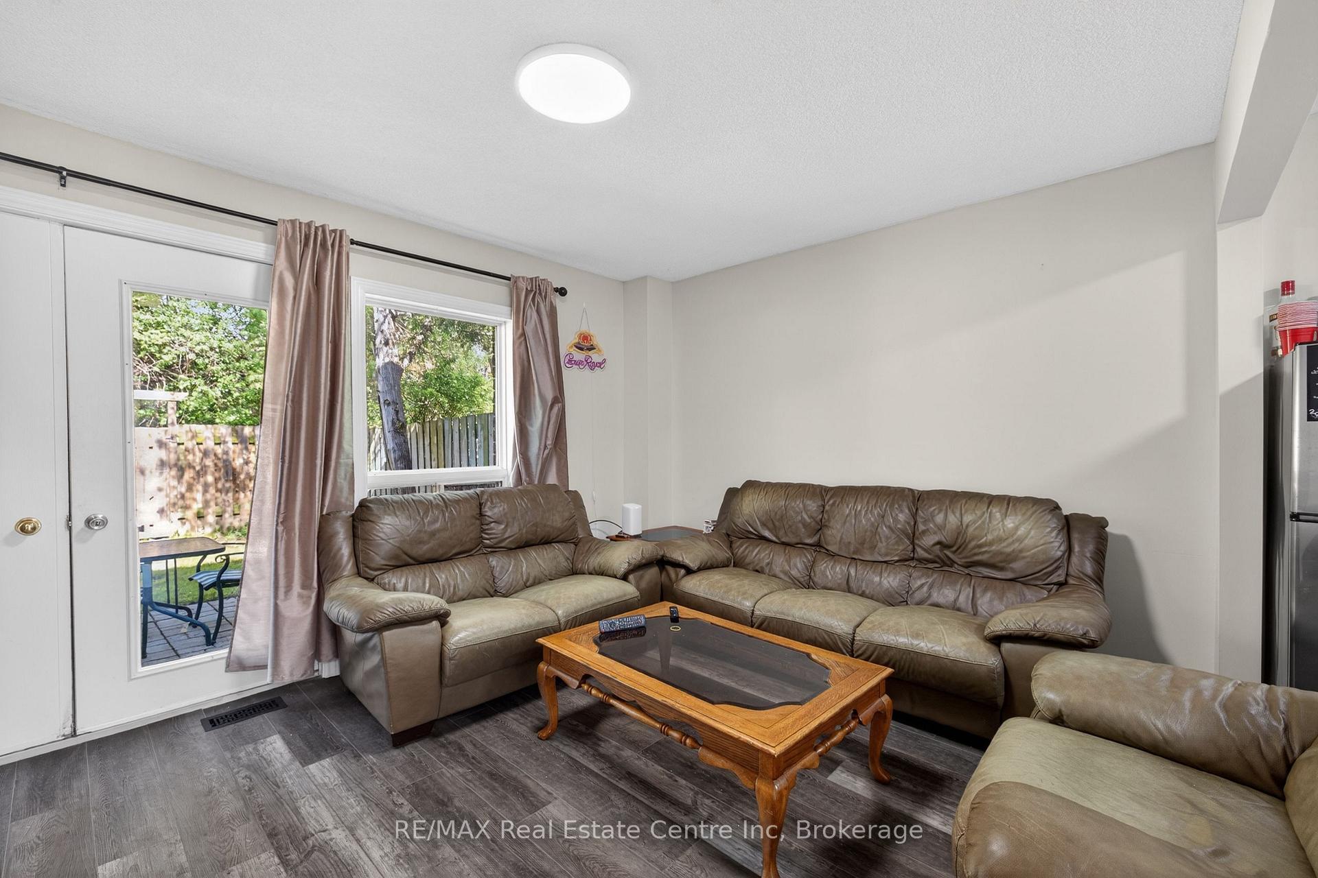 Photo 7 of Unit 13, 137 Dovercliffe Road, Guelph, Dovercliffe Park/Old University — HOMEH