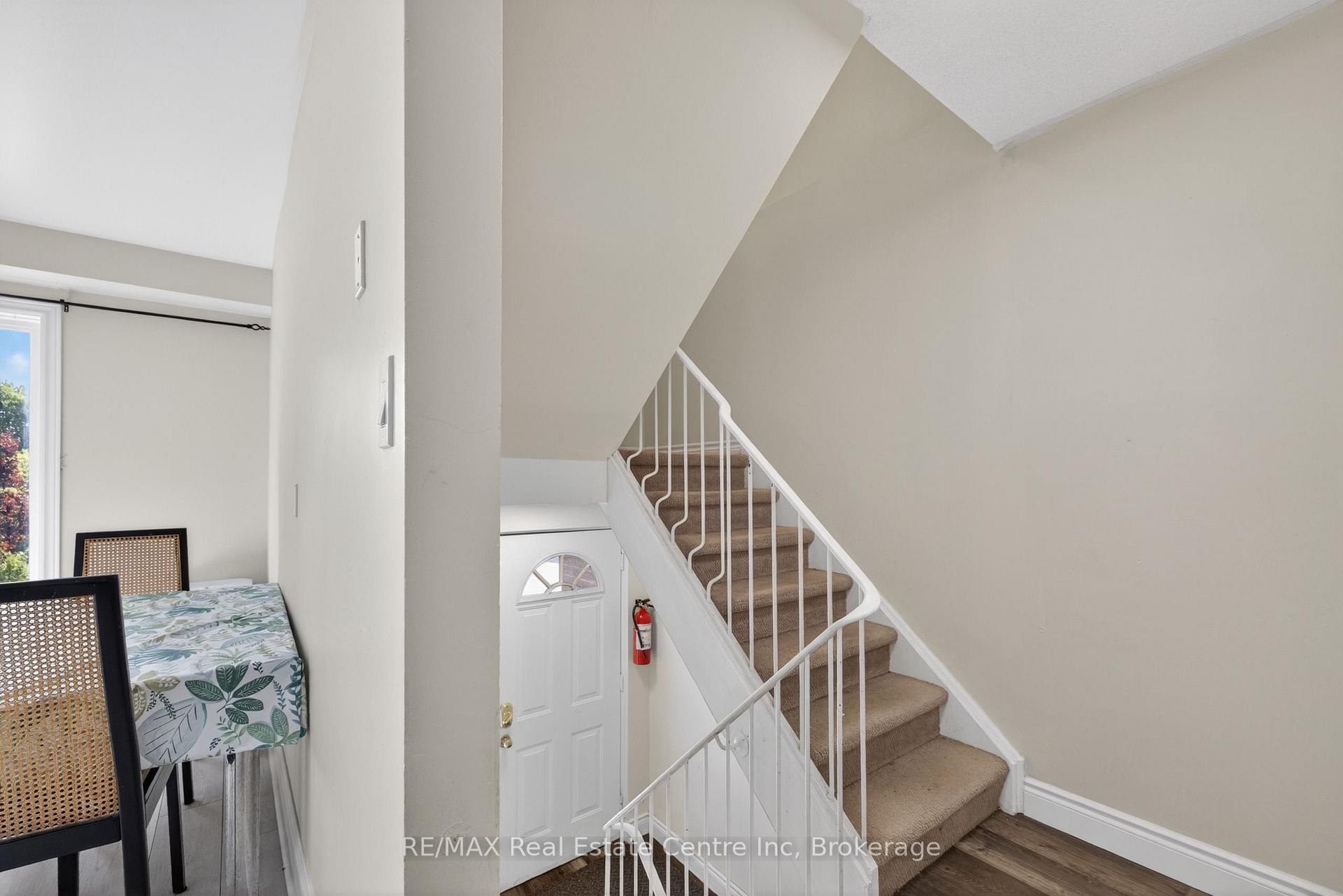 Photo 12 of Unit 13, 137 Dovercliffe Road, Guelph, Dovercliffe Park/Old University — HOMEH