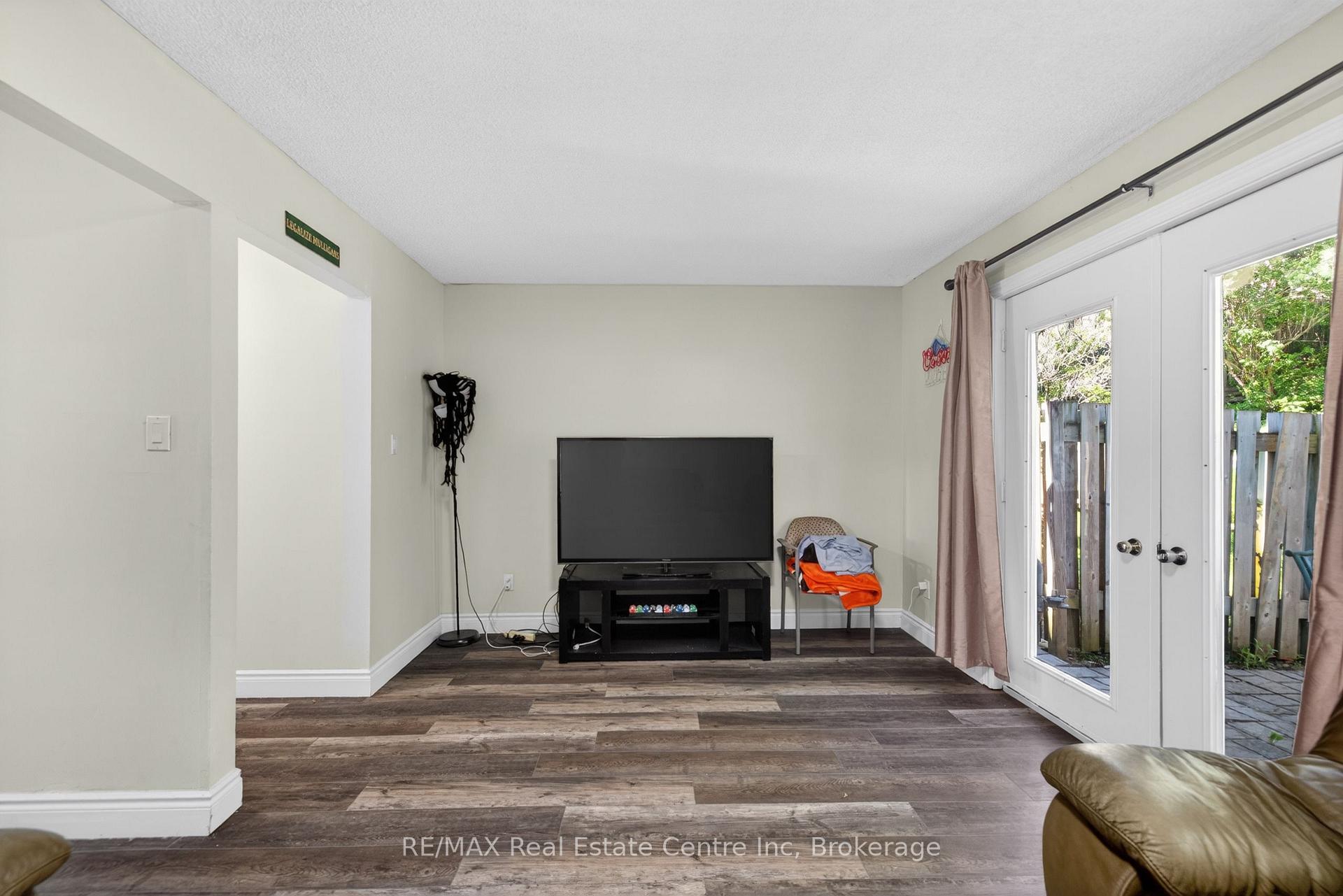 Photo 15 of Unit 13, 137 Dovercliffe Road, Guelph, Dovercliffe Park/Old University — HOMEH