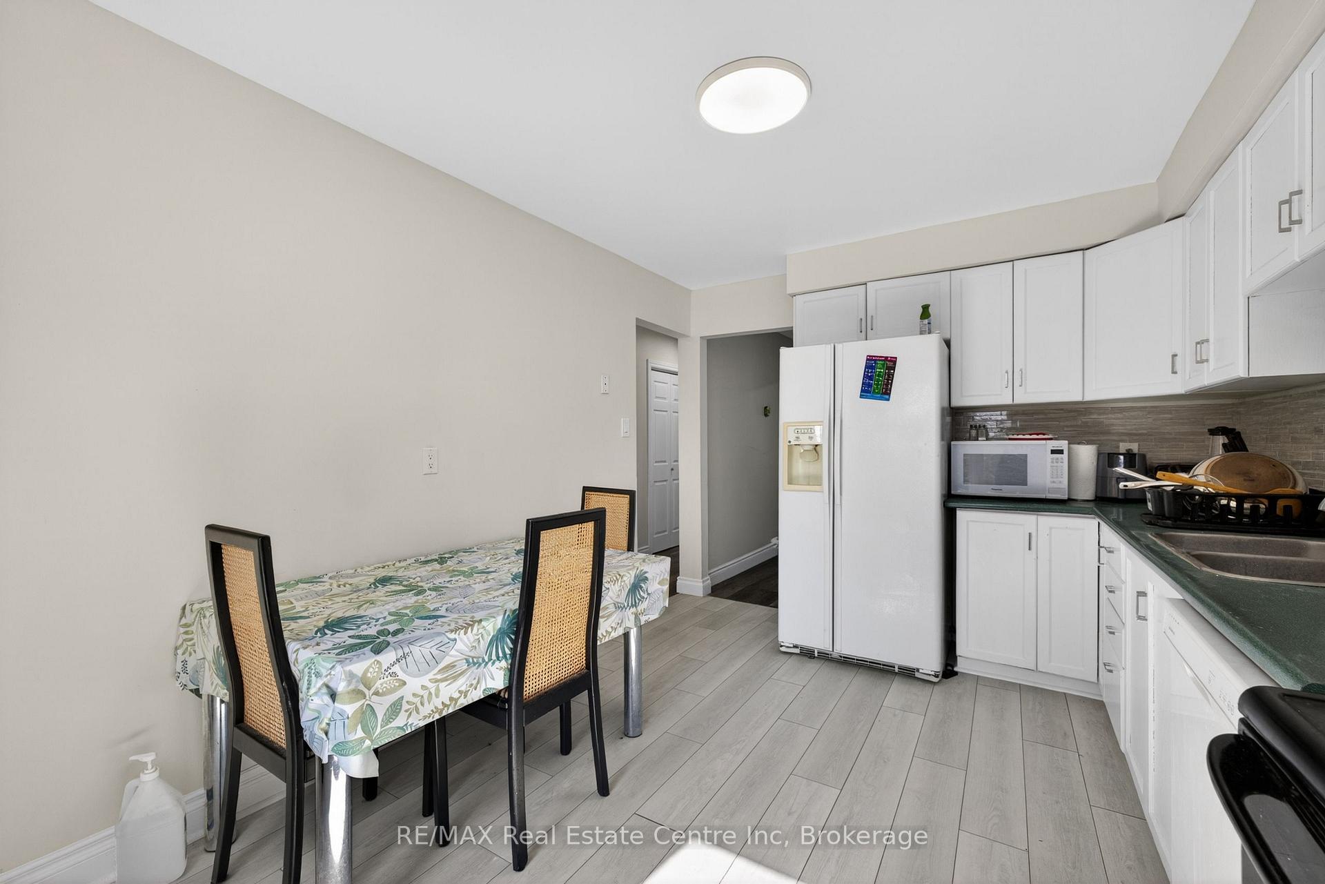 Photo 17 of Unit 13, 137 Dovercliffe Road, Guelph, Dovercliffe Park/Old University — HOMEH