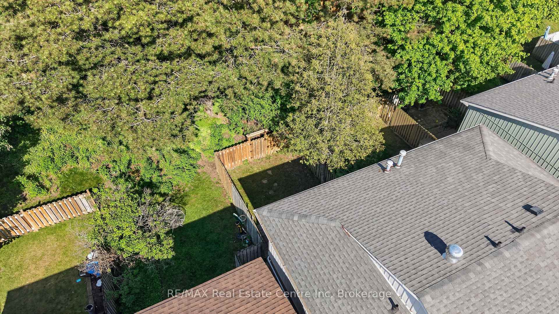 Photo 37 of Unit 13, 137 Dovercliffe Road, Guelph, Dovercliffe Park/Old University — HOMEH