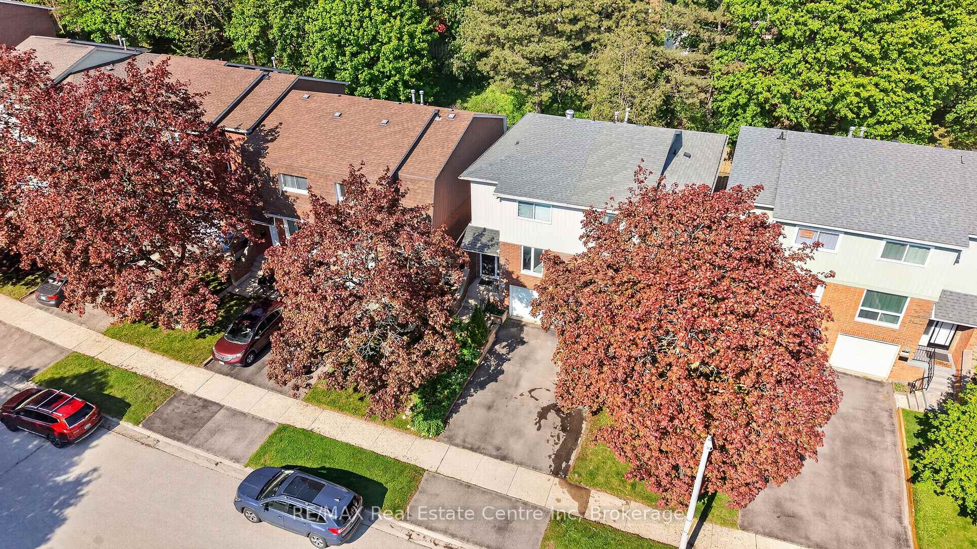 Photo 38 of Unit 13, 137 Dovercliffe Road, Guelph, Dovercliffe Park/Old University — HOMEH
