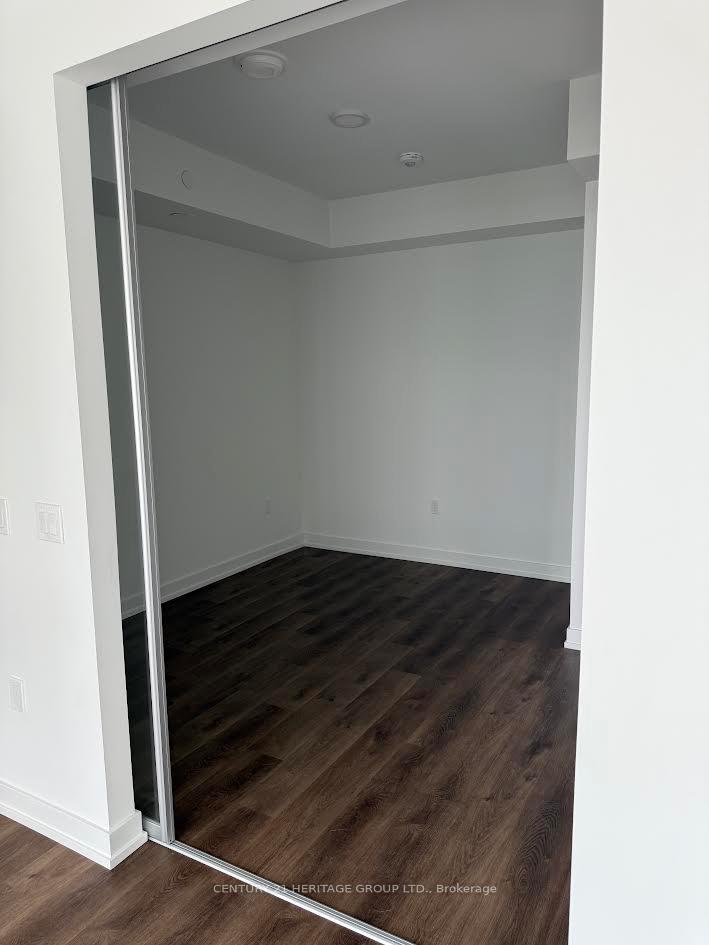 Photo 9 of Unit 403, 6 Chartwell Road, Etobicoke, Stonegate-Queensway — HOMEH