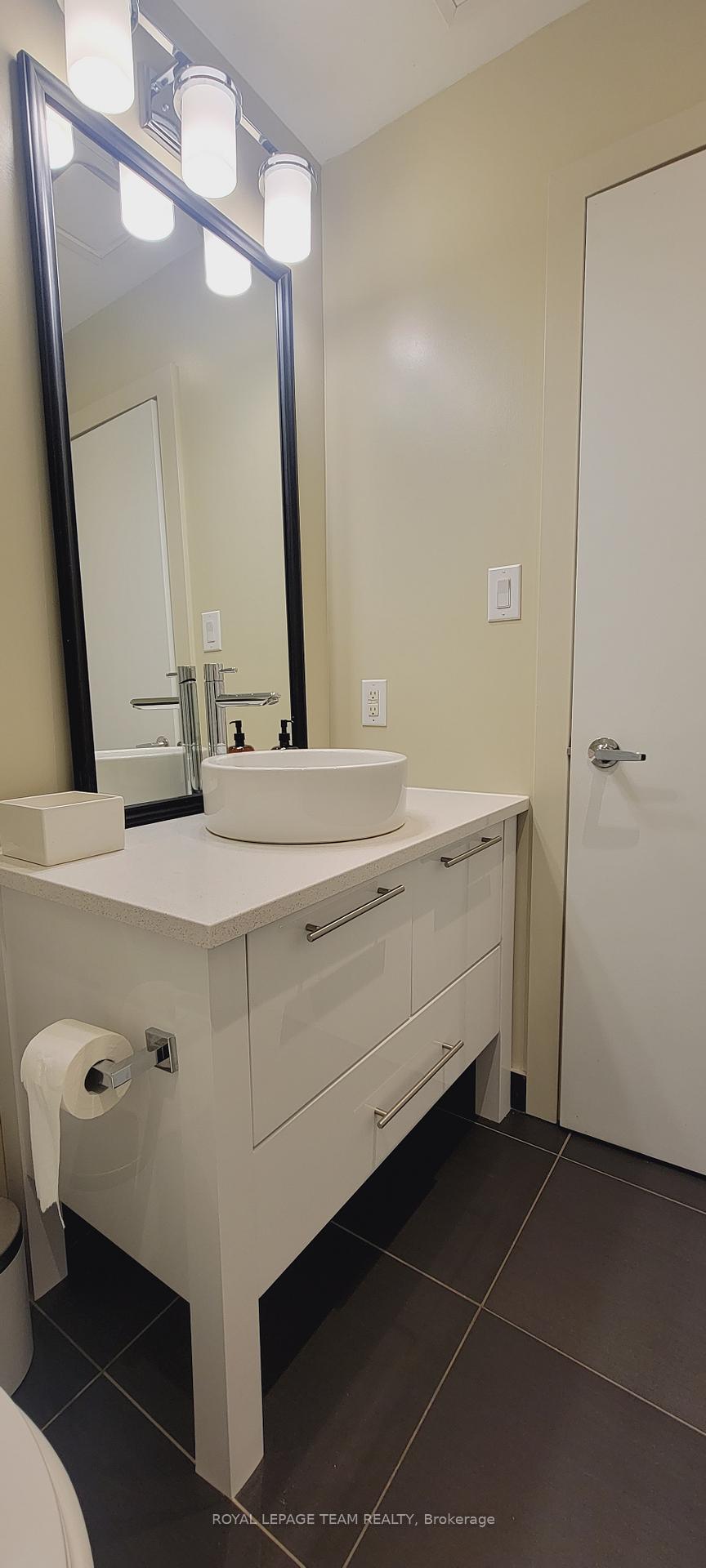 Photo 12 of Unit 317, 101 Richmond Road, Ottawa, Westboro South — HOMEH