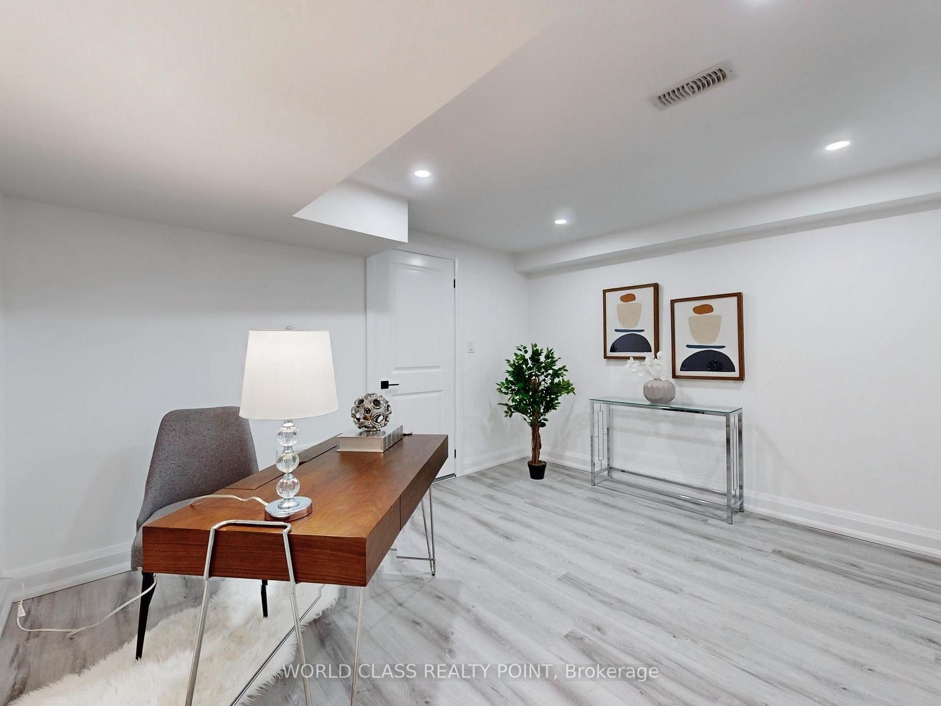 Photo 24 of 60 Kleins Ridge, Vaughan, Kleinburg — HOMEH
