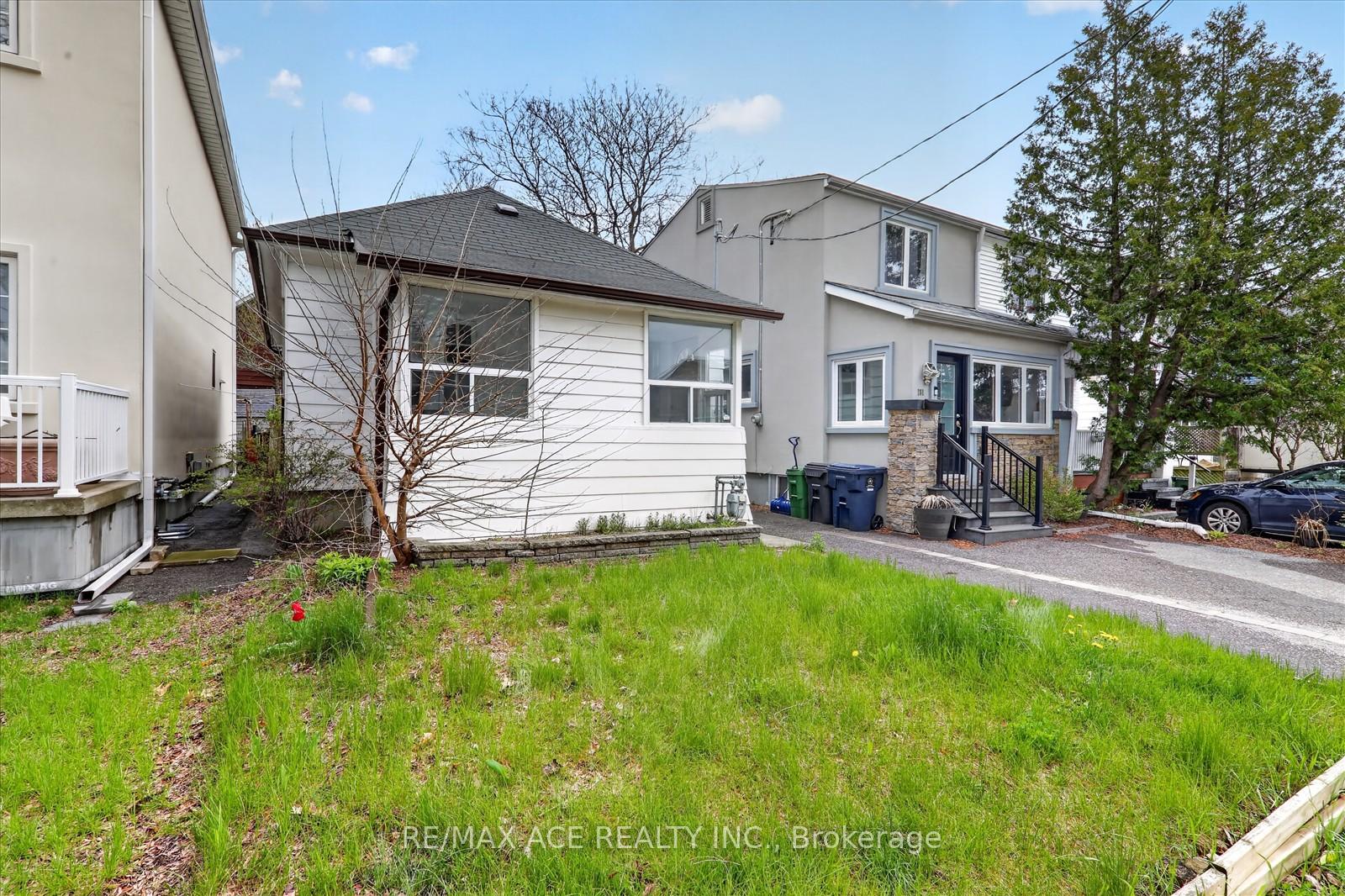 Photo 3 of 183 Glebemount Avenue, Toronto, Danforth Village-East York — HOMEH