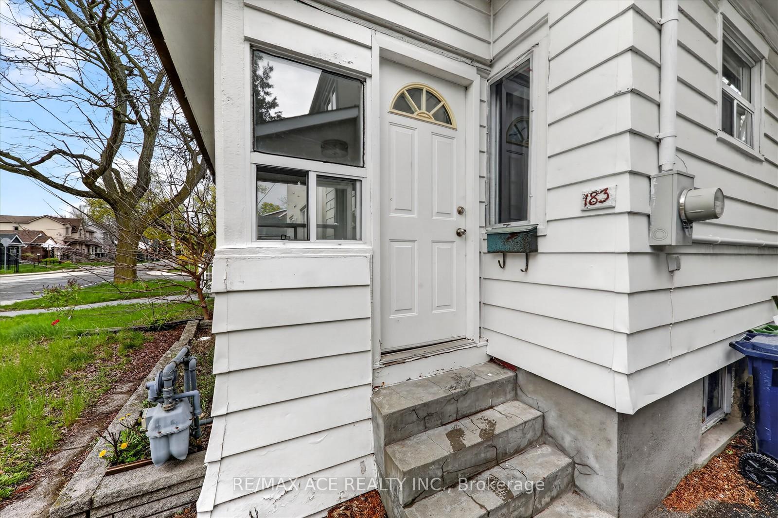 Photo 4 of 183 Glebemount Avenue, Toronto, Danforth Village-East York — HOMEH