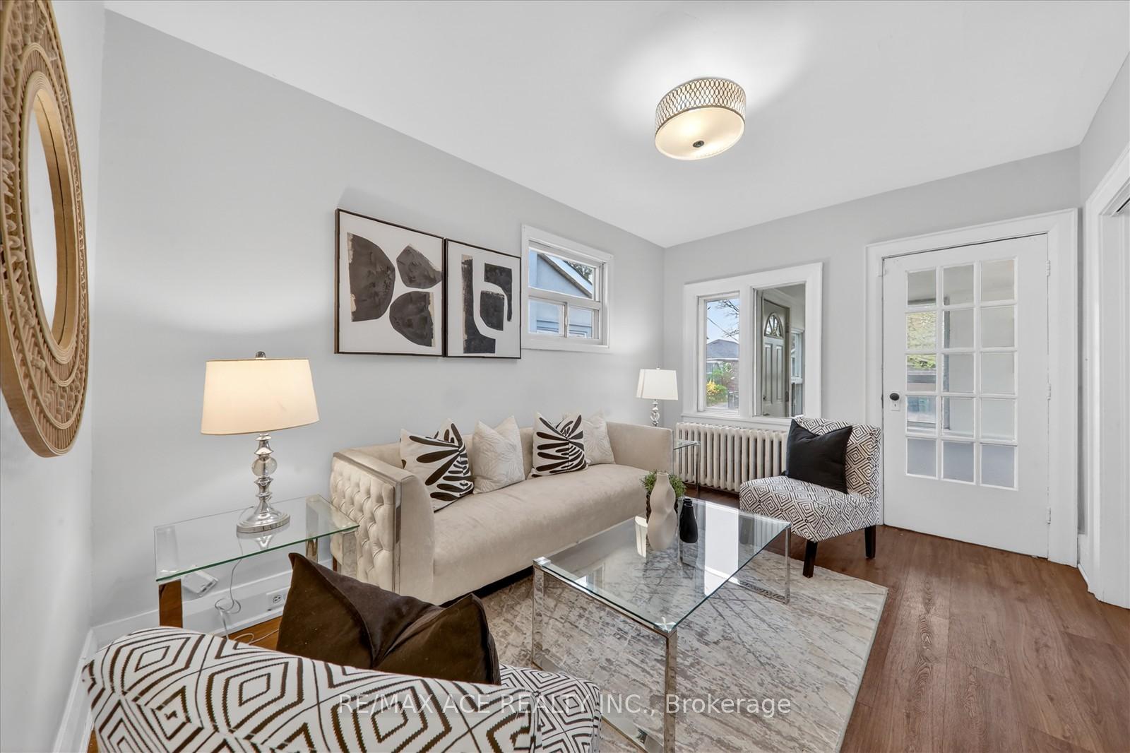 Photo 8 of 183 Glebemount Avenue, Toronto, Danforth Village-East York — HOMEH
