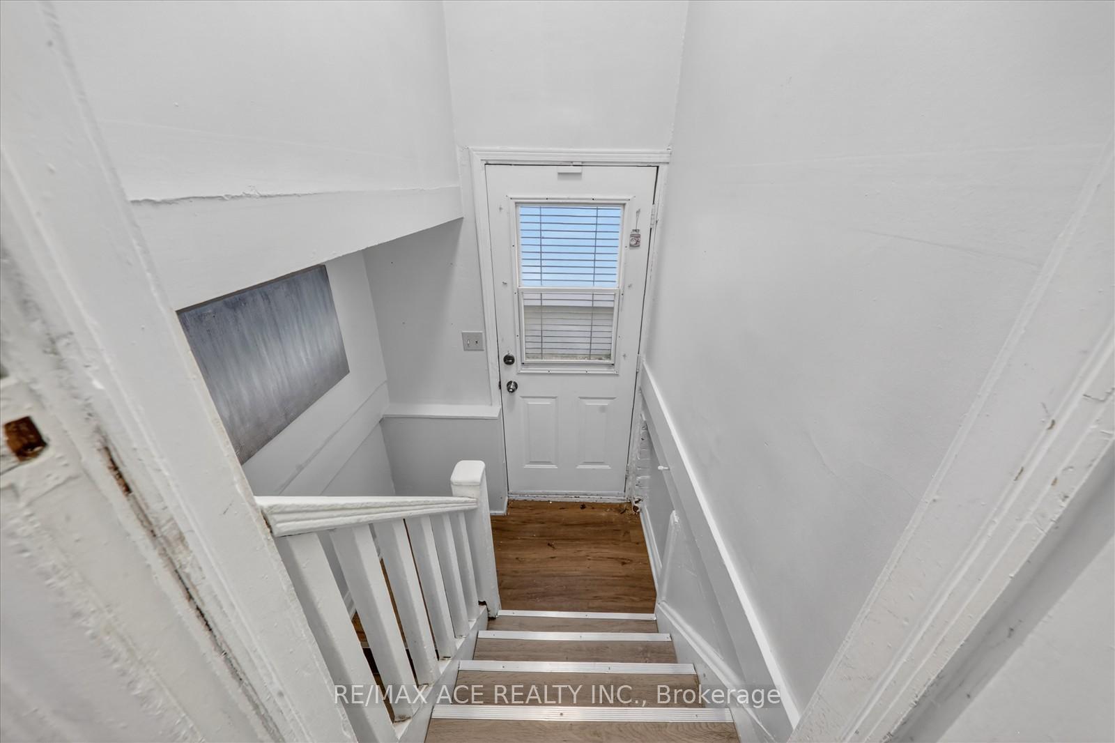Photo 17 of 183 Glebemount Avenue, Toronto, Danforth Village-East York — HOMEH