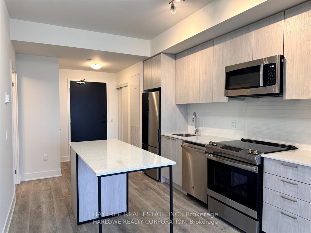 Photo 1 of Unit 605, 185 Deerfield Road, Newmarket, Central Newmarket — HOMEH