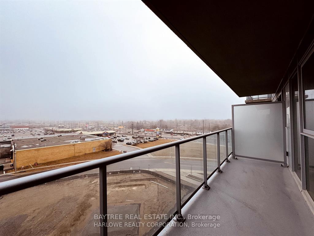 Photo 7 of Unit 605, 185 Deerfield Road, Newmarket, Central Newmarket — HOMEH