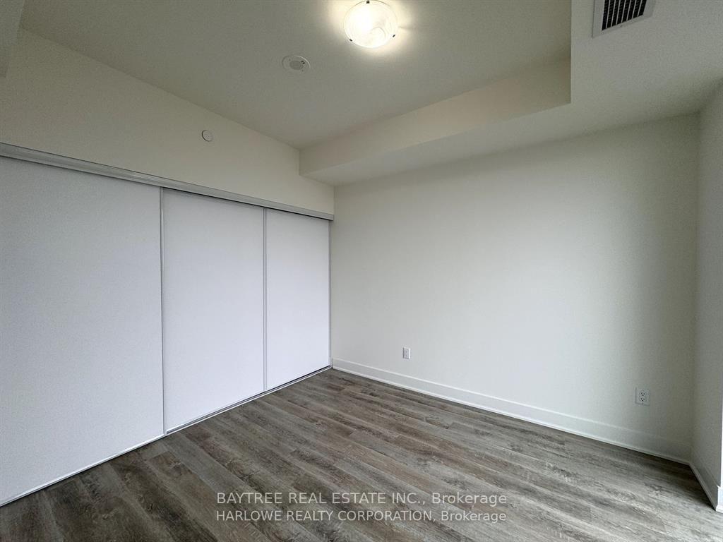 Photo 12 of Unit 605, 185 Deerfield Road, Newmarket, Central Newmarket — HOMEH