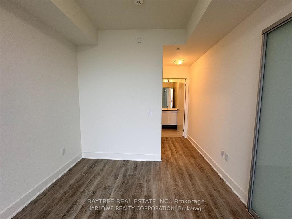 Photo 14 of Unit 605, 185 Deerfield Road, Newmarket, Central Newmarket — HOMEH