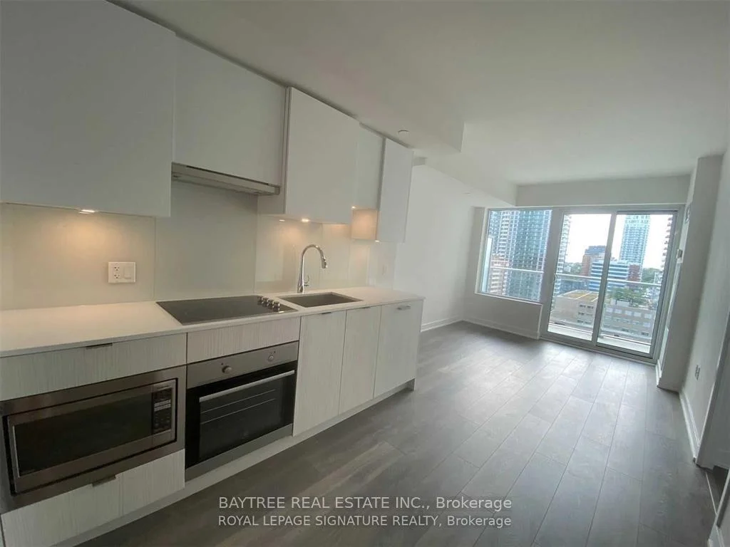 Photo 3 of Unit 2011, 195 Redpath Avenue, Toronto, Mount Pleasant West — HOMEH