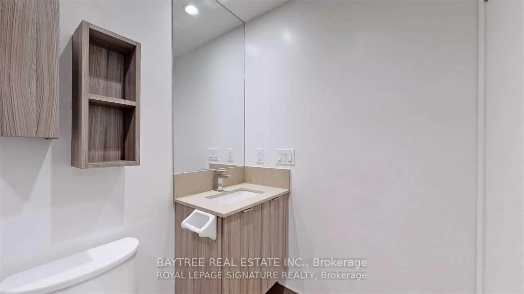 Photo 10 of Unit 2011, 195 Redpath Avenue, Toronto, Mount Pleasant West — HOMEH