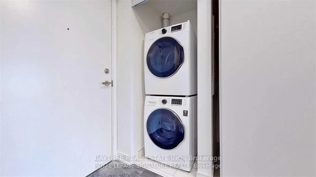 Photo 13 of Unit 2011, 195 Redpath Avenue, Toronto, Mount Pleasant West — HOMEH