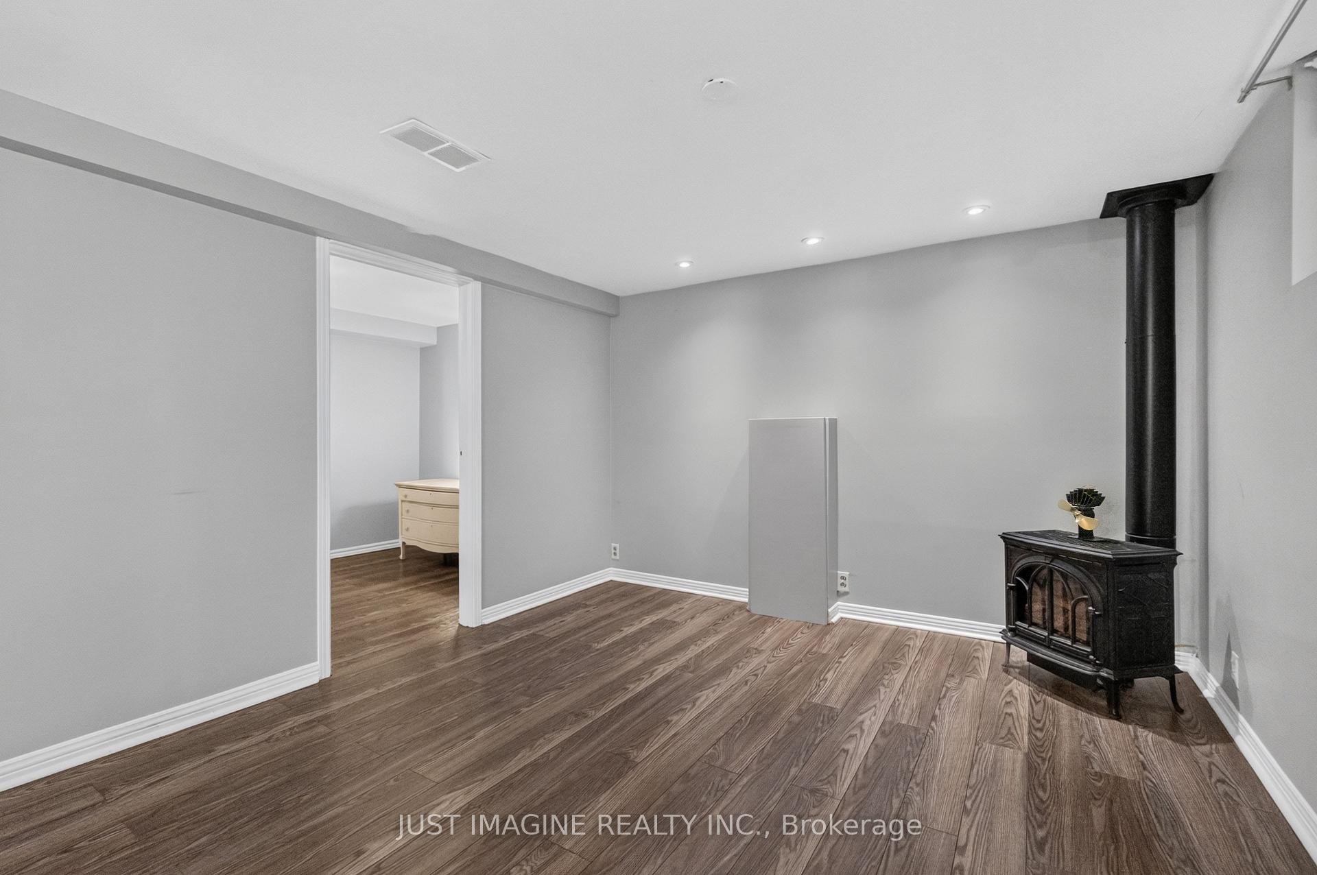 Photo 31 of 2124 Knightsbridge Road, Ottawa, Carlingwood — HOMEH