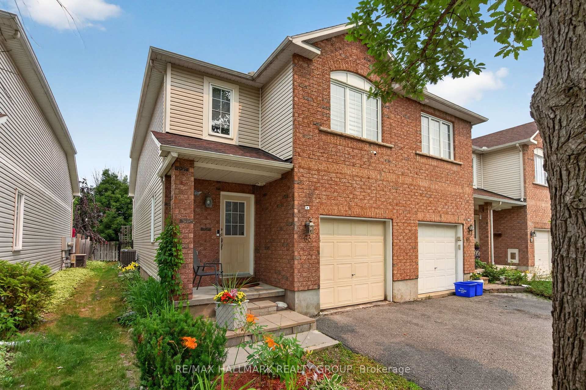 Photo 2 of 63 Palmadeo Drive, Ottawa, Barrhaven - Longfields — HOMEH