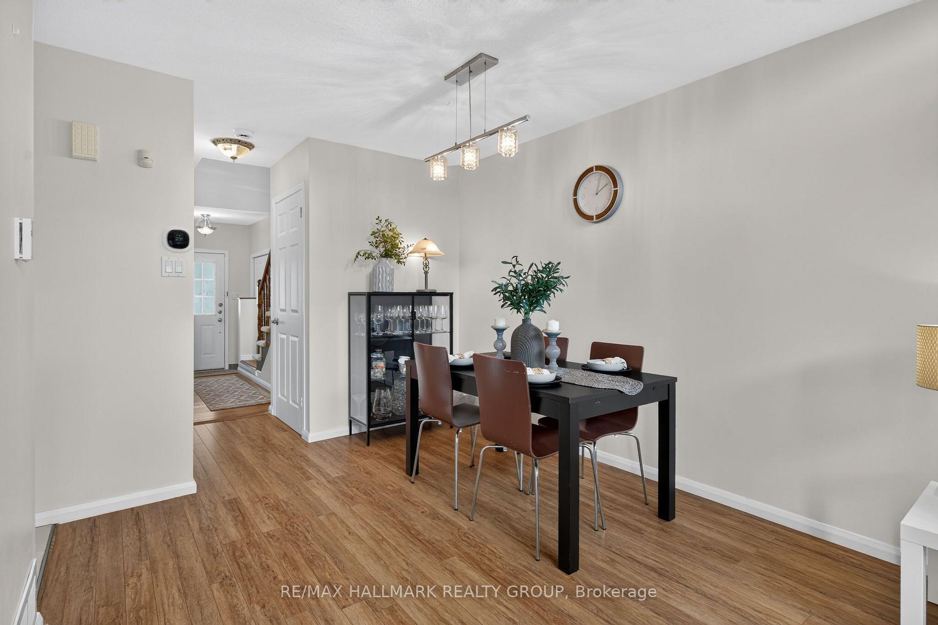 Photo 8 of 63 Palmadeo Drive, Ottawa, Barrhaven - Longfields — HOMEH
