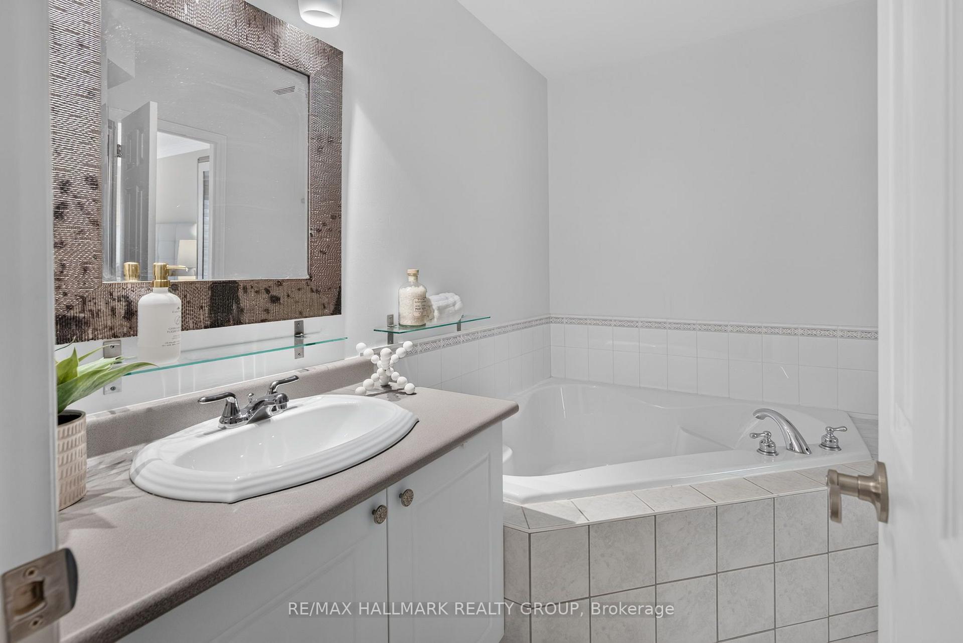 Photo 28 of 63 Palmadeo Drive, Ottawa, Barrhaven - Longfields — HOMEH