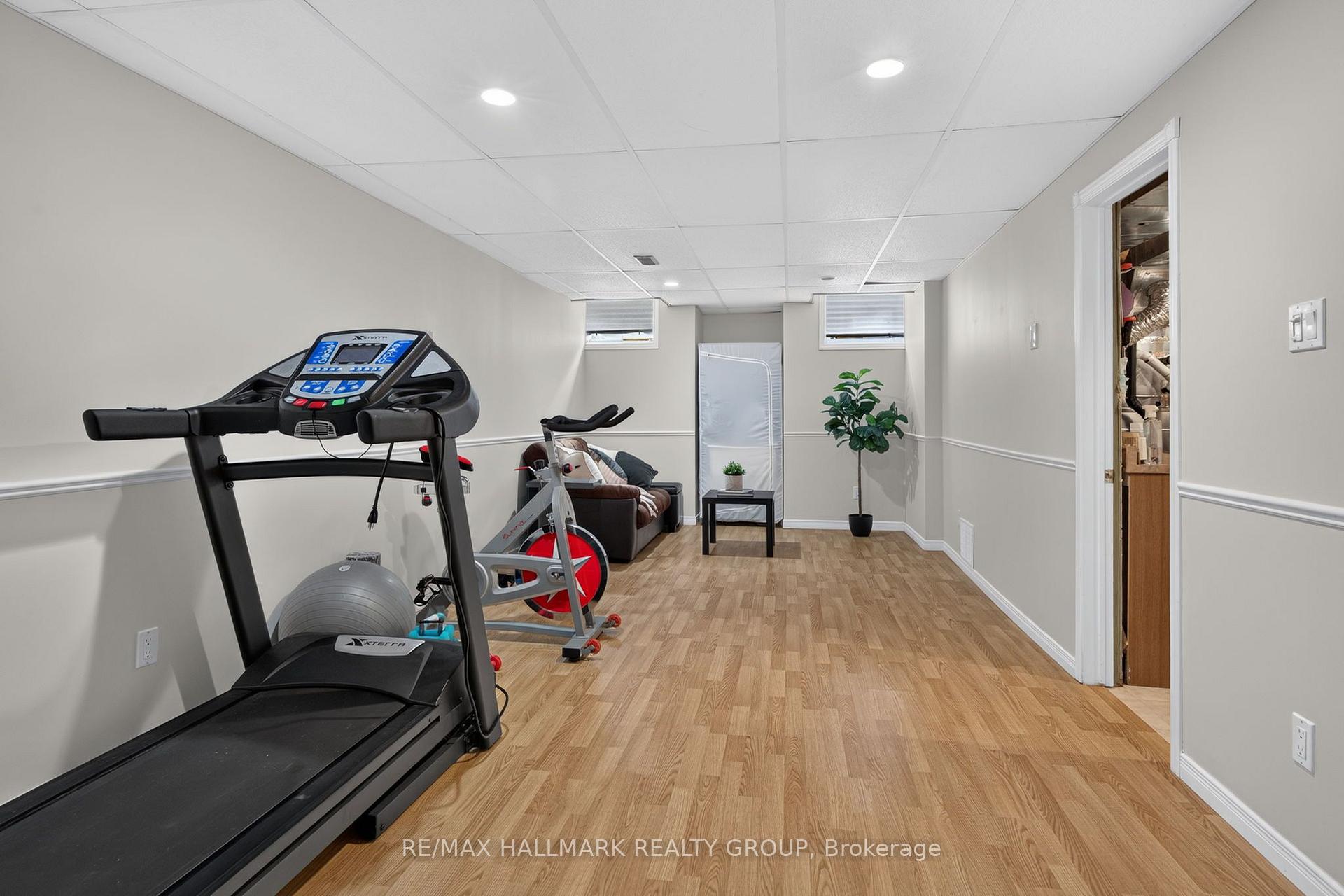 Photo 33 of 63 Palmadeo Drive, Ottawa, Barrhaven - Longfields — HOMEH