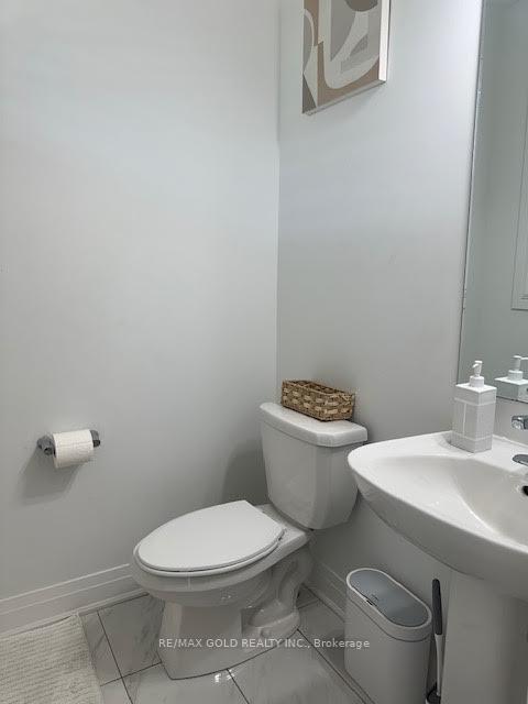 Photo 7 of 1583 Severn Drive, Milton, Bowes — HOMEH