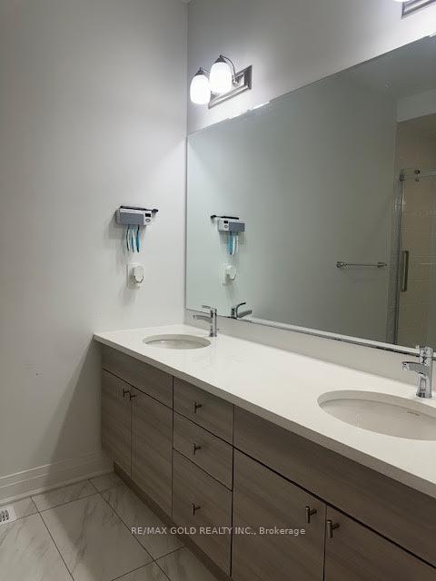 Photo 12 of 1583 Severn Drive, Milton, Bowes — HOMEH