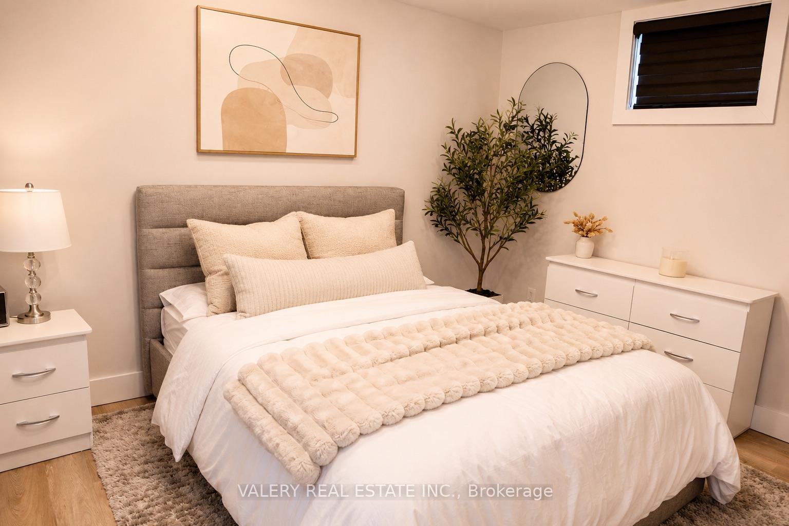 Photo 15 of 33 Chilton Dr., Hamilton, Stoney Creek — HOMEH