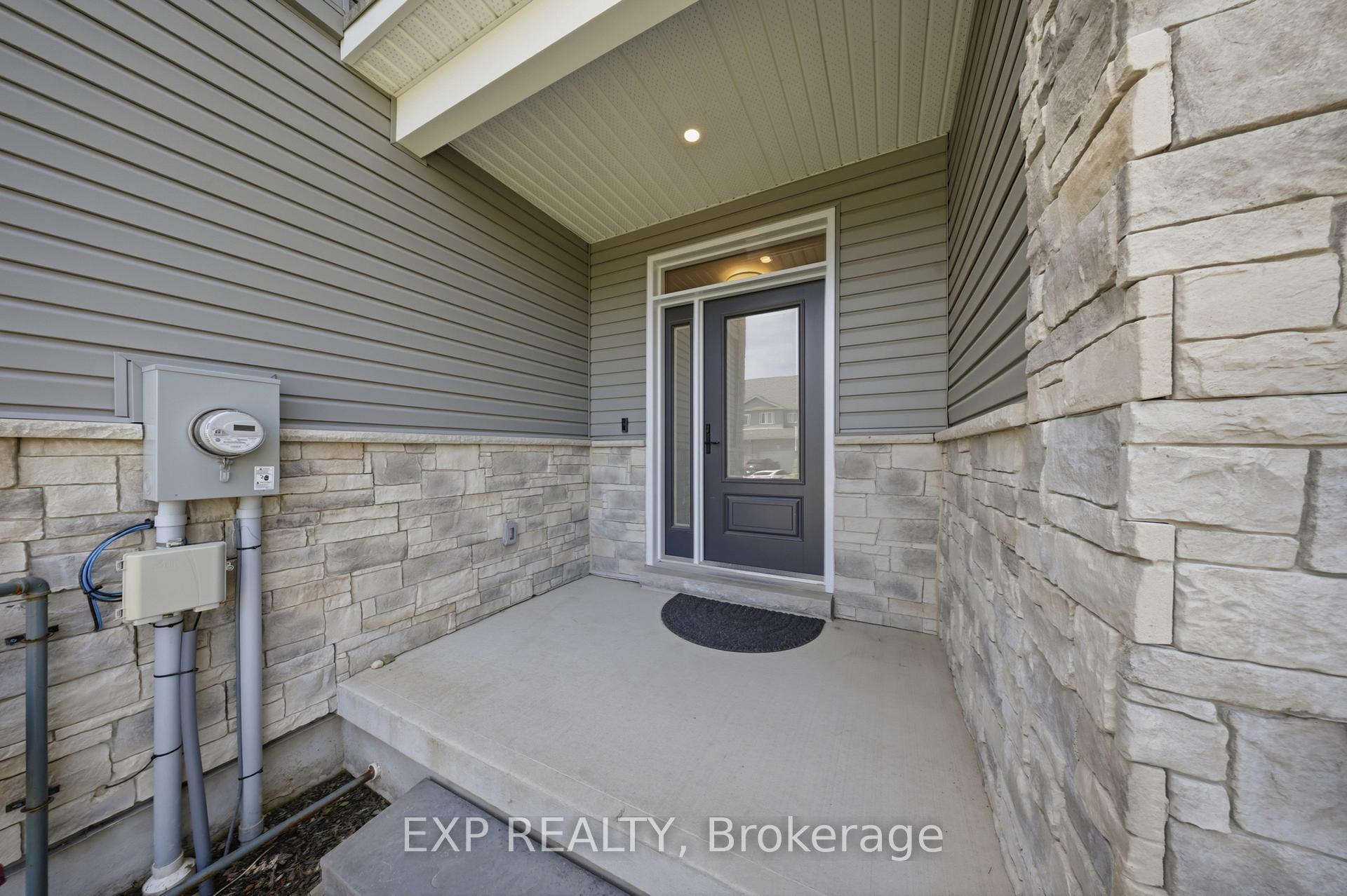 Photo 4 of 107 Stephenson Way, Minto — HOMEH