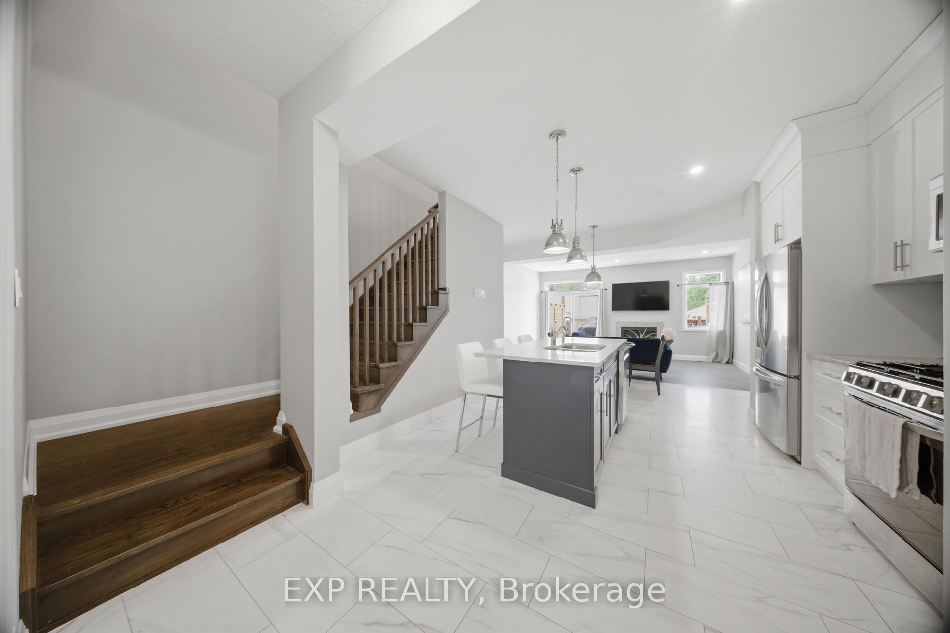 Photo 8 of 107 Stephenson Way, Minto — HOMEH