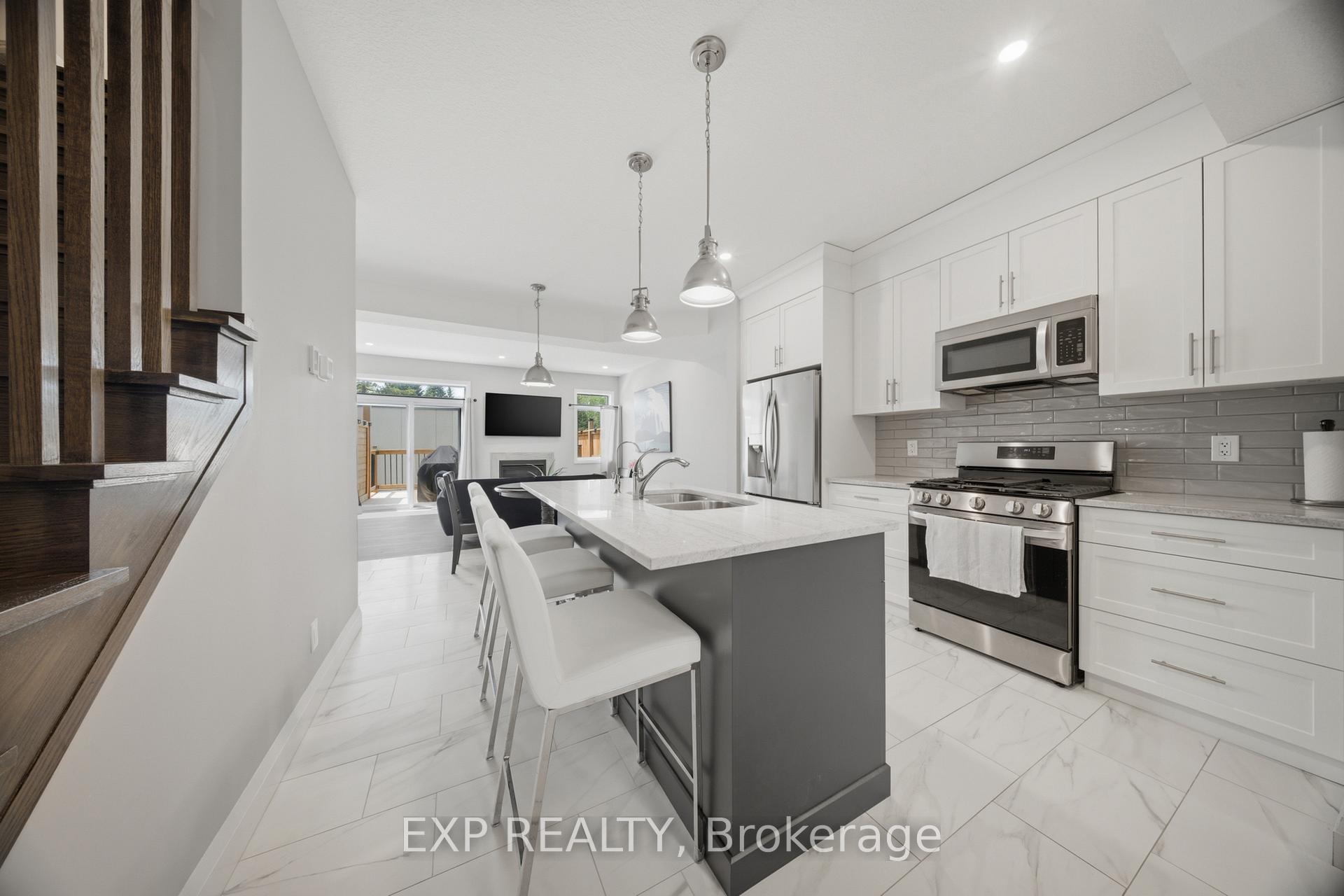 Photo 10 of 107 Stephenson Way, Minto — HOMEH