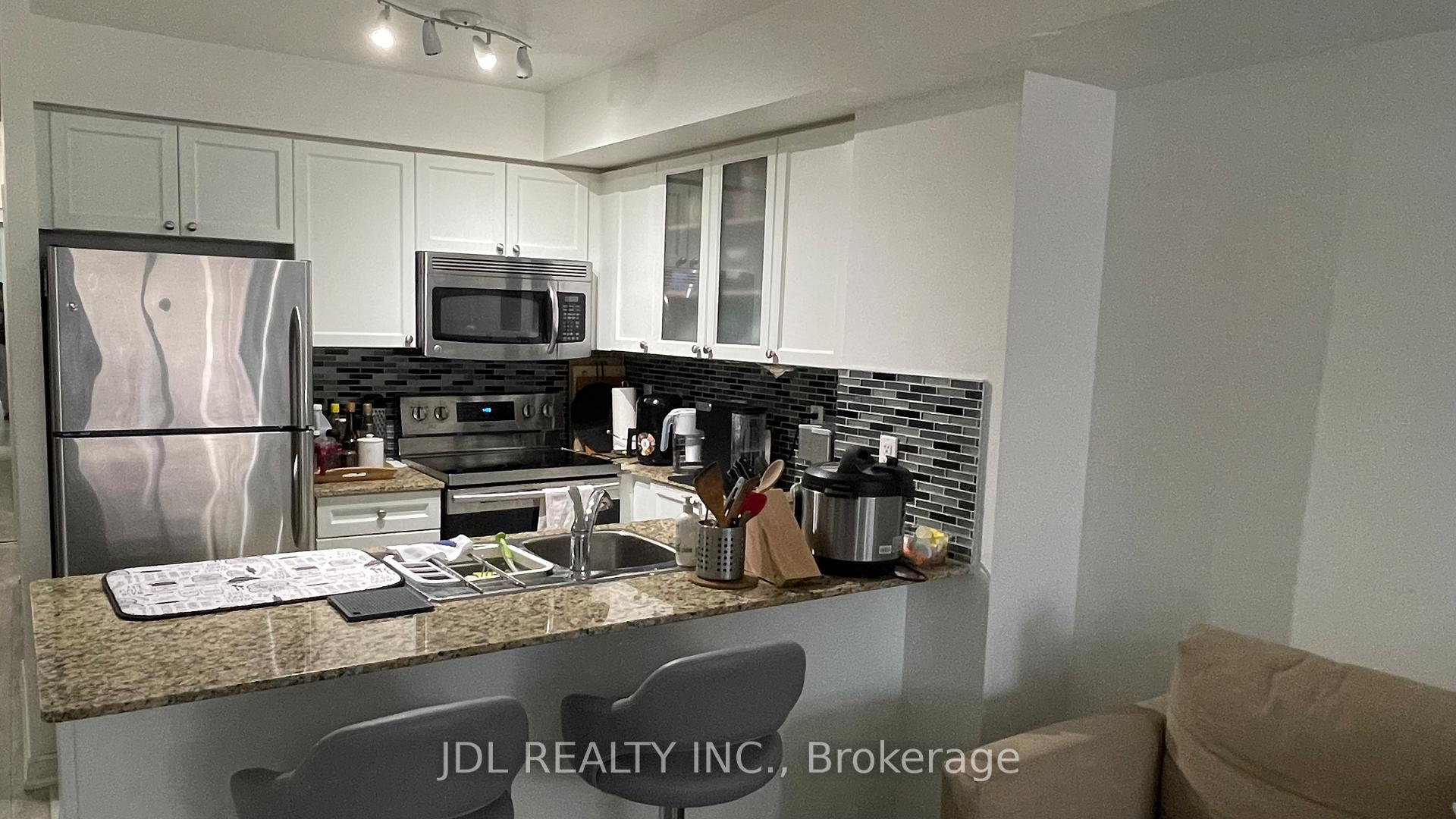 Photo 7 of Unit 310, 761 Bay Street, Toronto, Bay Street Corridor — HOMEH