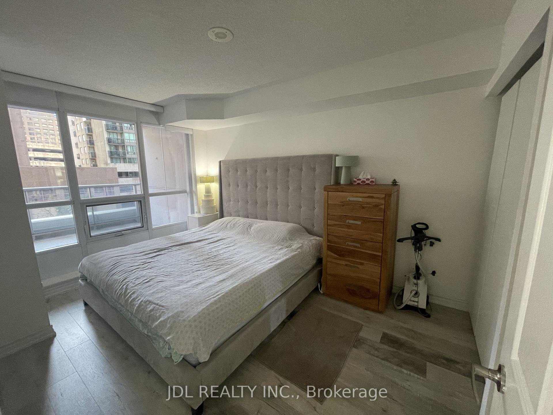 Photo 8 of Unit 310, 761 Bay Street, Toronto, Bay Street Corridor — HOMEH