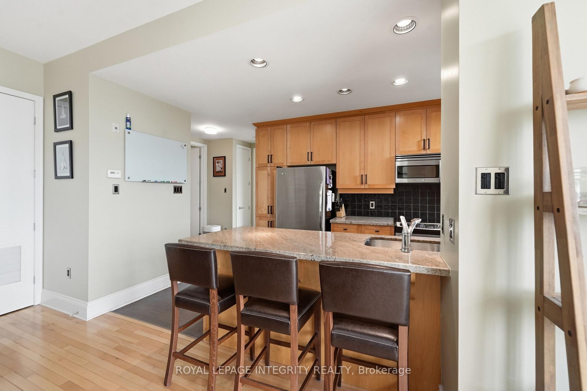 Photo 13 of Unit 802, 420 Berkley Avenue, Ottawa, Westboro West — HOMEH