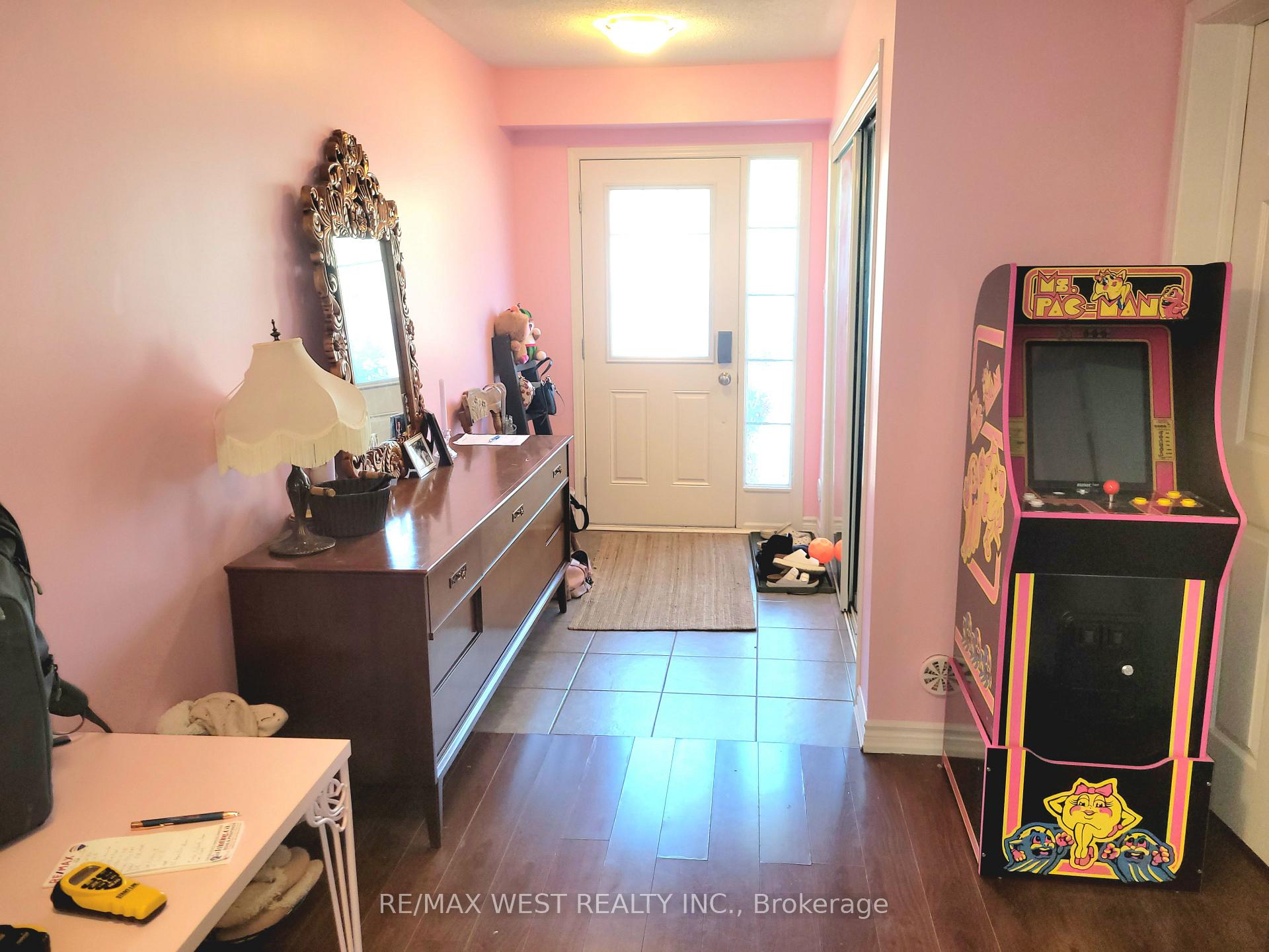 Photo 19 of 21 Billiter Road W, Brampton, Northwest Brampton — HOMEH