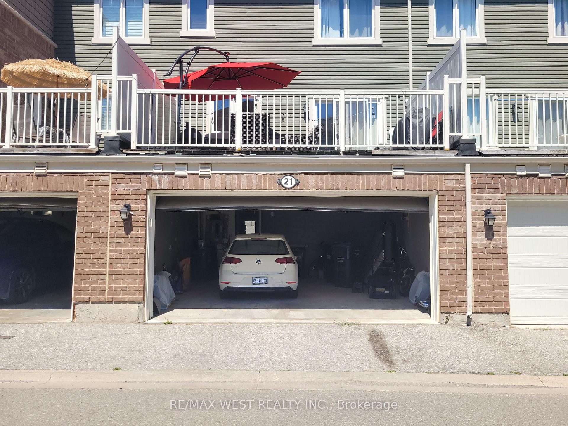 Photo 22 of 21 Billiter Road W, Brampton, Northwest Brampton — HOMEH