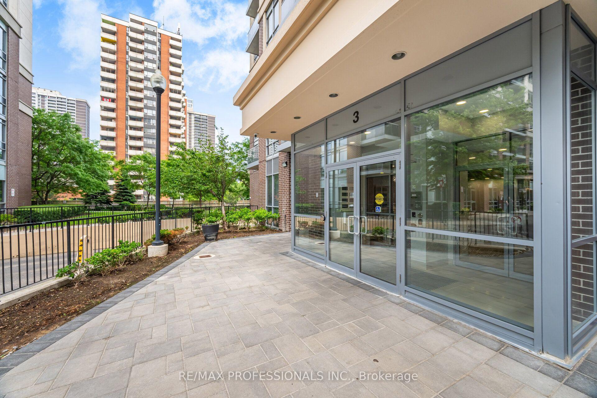 Photo 2 of Unit 2407, 3 Michael Power Place, Etobicoke, Islington-City Centre West — HOMEH