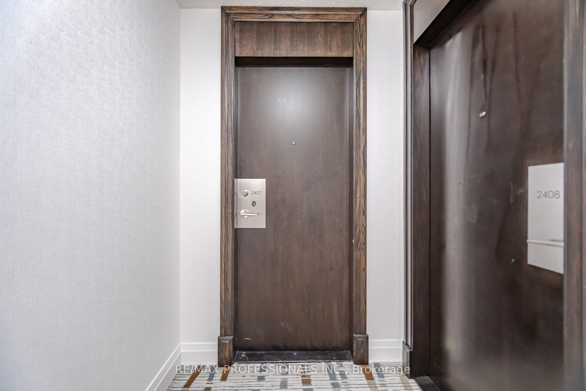Photo 4 of Unit 2407, 3 Michael Power Place, Etobicoke, Islington-City Centre West — HOMEH
