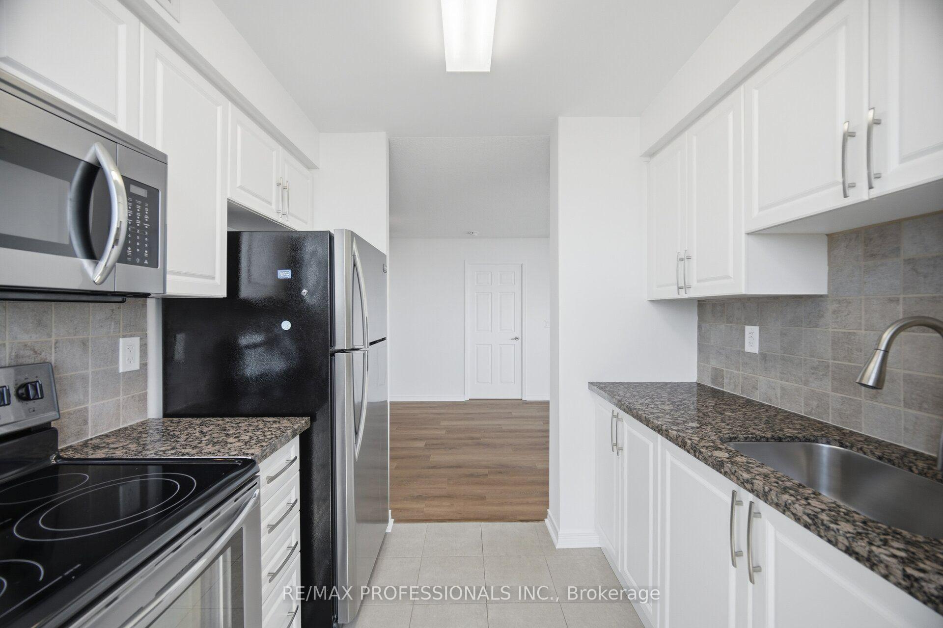 Photo 7 of Unit 2407, 3 Michael Power Place, Etobicoke, Islington-City Centre West — HOMEH