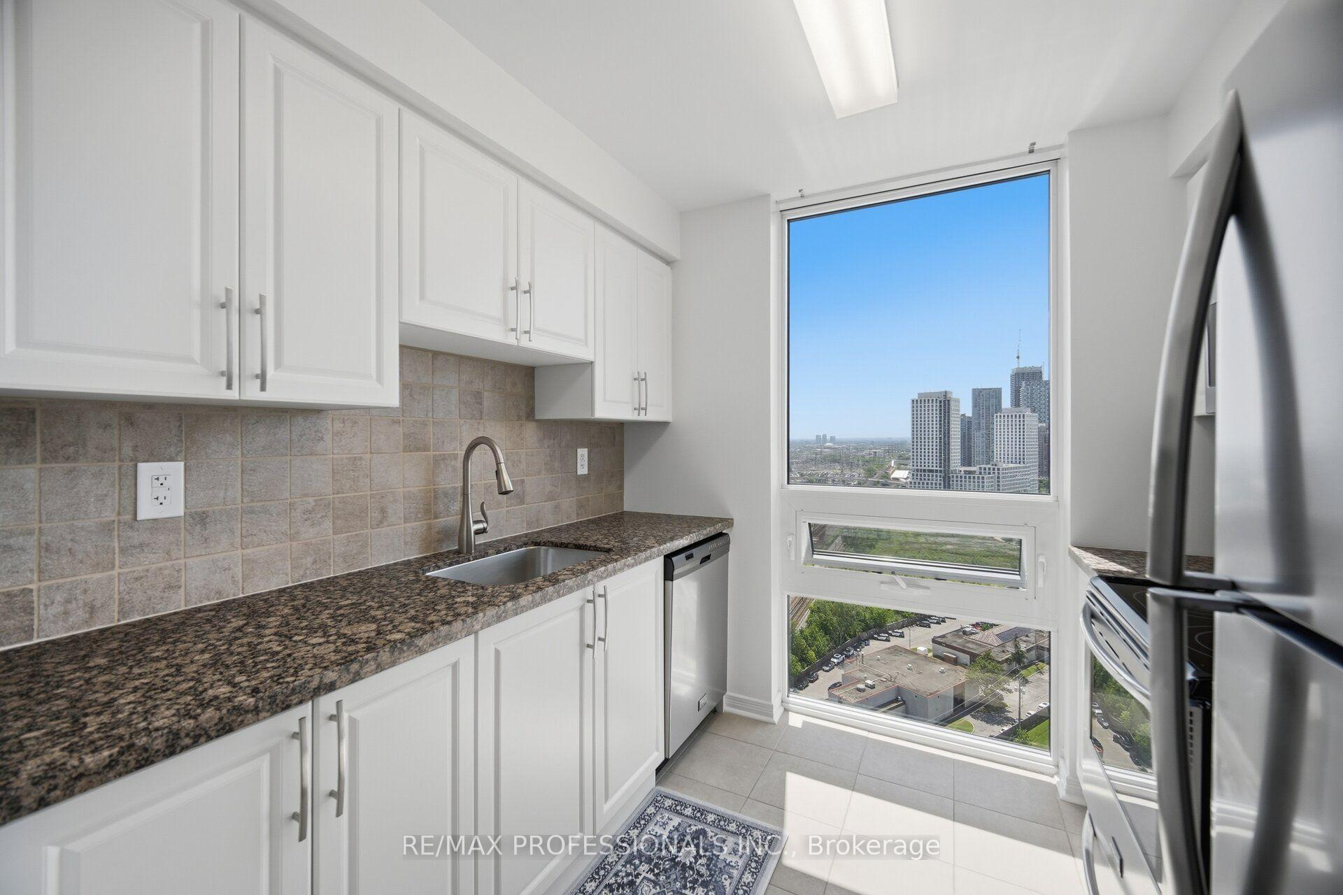 Photo 8 of Unit 2407, 3 Michael Power Place, Etobicoke, Islington-City Centre West — HOMEH
