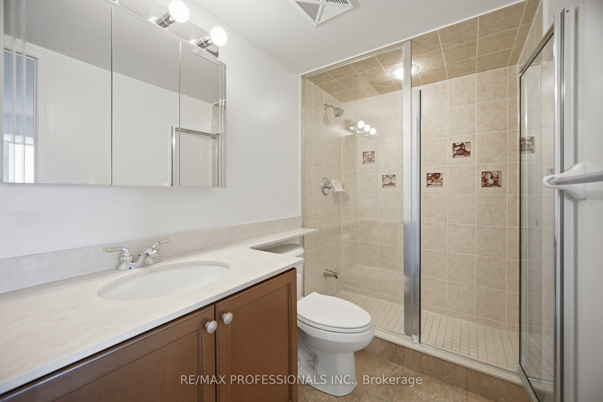 Photo 10 of Unit 2407, 3 Michael Power Place, Etobicoke, Islington-City Centre West — HOMEH