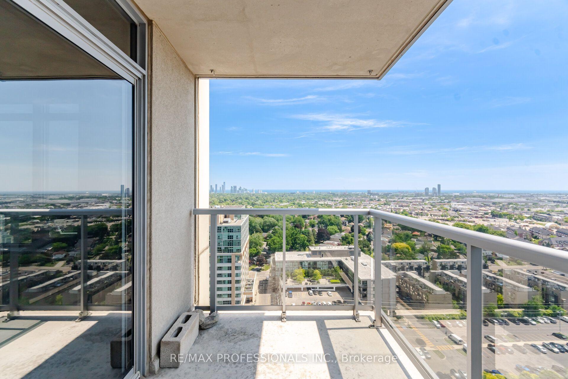 Photo 13 of Unit 2407, 3 Michael Power Place, Etobicoke, Islington-City Centre West — HOMEH